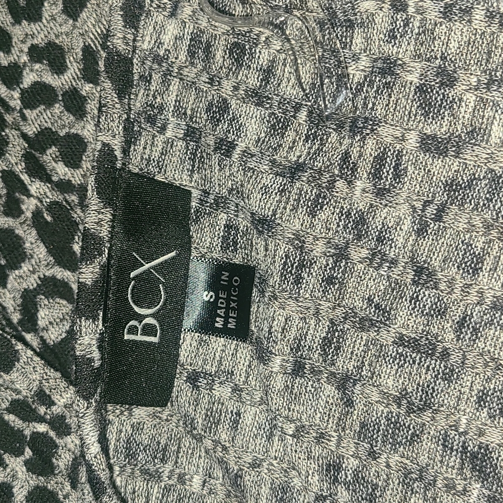 NWT!! Gray and black Cardigan sweater - Picture 4 of 4